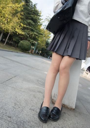 国外火车道口视频_BD英语手机在线观看