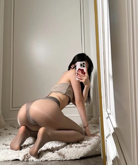 男人扒开女人的腿猛桶到高潮喷水_影视大全视频