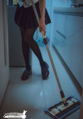韩国性喜剧片_十万网红美女美酱