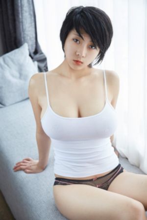 白白发布会视频完整版免费_超清迅雷电影在线