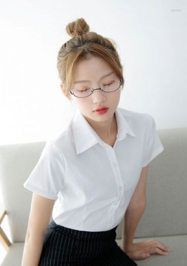 老头一边弄一边呻吟_BD英语神马影院在线