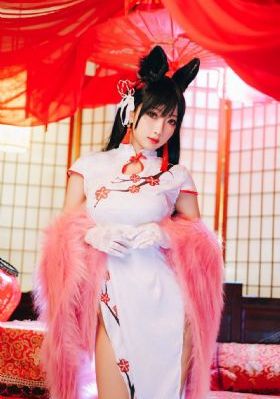 玩弄着她的乳头_日本电影视频网址大全