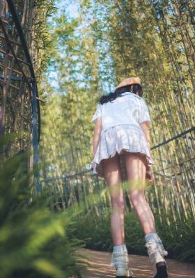拔萝卜高清免费观看全集下载_中英字幕1080